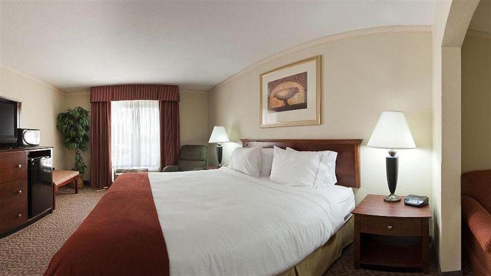 Holiday Inn Express Breaux Bridge By Ihg Henderson Zewnętrze zdjęcie